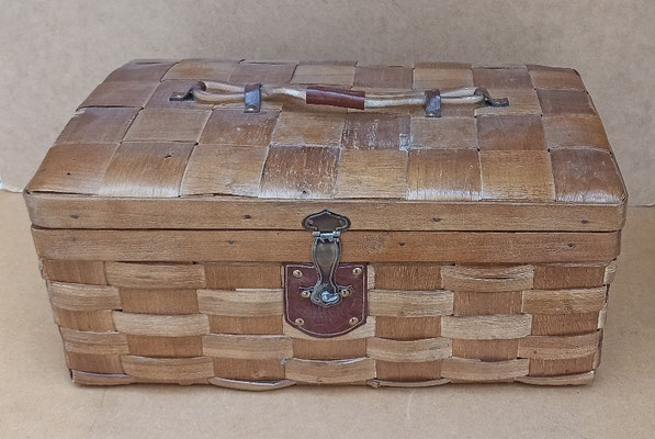 Maleta bambú con asa. 47x28x20