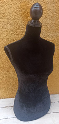 Torso de sastre femenino. 