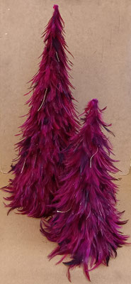 Abeto plumas granate. Ref 9140. Grande 75x30. Pequeño 46x20