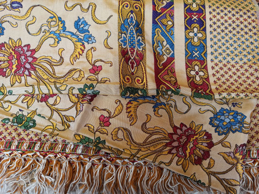 Colcha textiles Malvehy. 74% rayón 26% fibrana. 250x220. 2 unidades disponibles