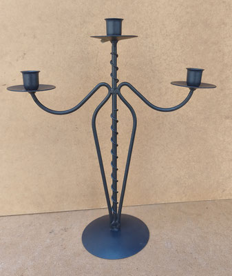 Candelabro 3 brazos metal. Ref 6731. 40x34x10
