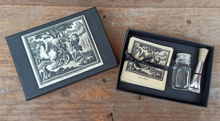 Ex libris con pegamento