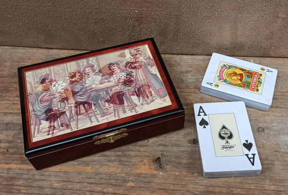 Caja con juego de cartas. Ref 303007274. 17x12x4