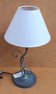 Lámpara metal. Ref 57082. 37x20 