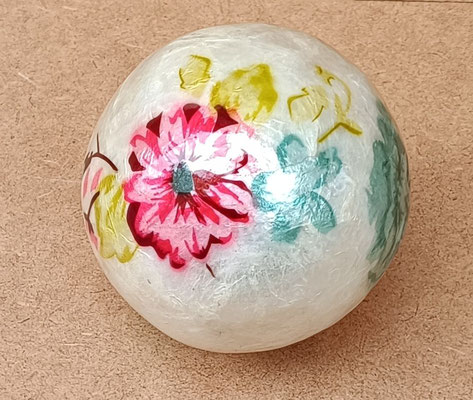 Bola decorativa resina. Ref 13065017. 9 cms