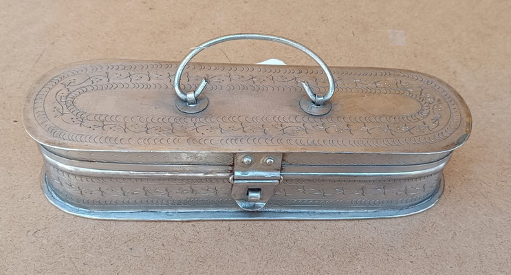 Caja peltre. Ref 6Z1115. 23x7x5,5