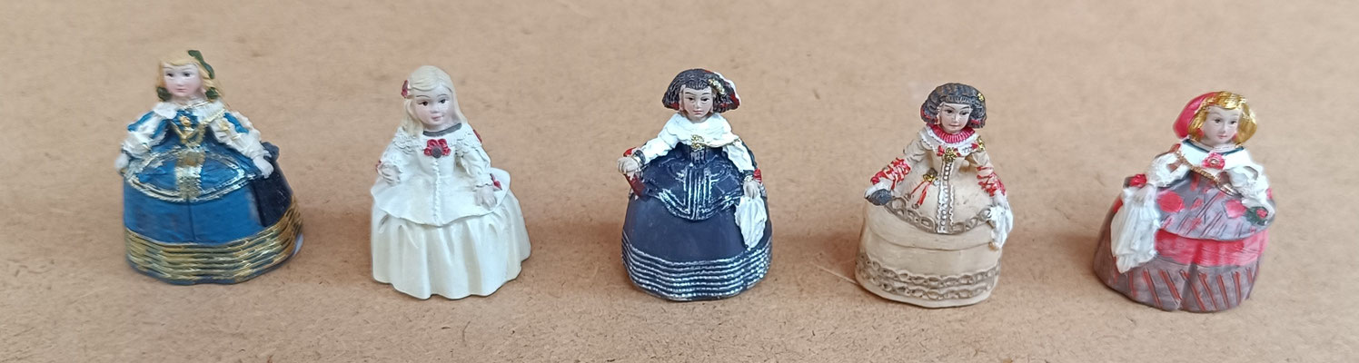 Imanes meninas resina. Ref 15/005. 5x4x3