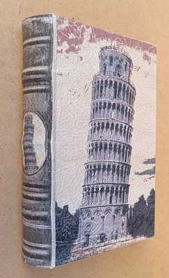 Caja libro Torre de Pisa. Ref 77337. 33x23x7
