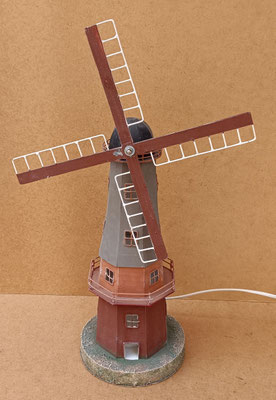 Lámpara molino chapa. Ref 222002. 50x31x16