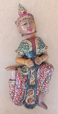 Figura madera músico tailandés para pared. Ref EL0447DEP. 40x19x15