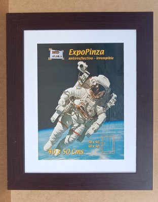 Marco madera para pared. Ref 00456. 40x50 exterior. 30x40 interior.