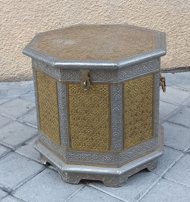 Baúl/mesa madera y metal. 36x40