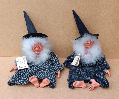 Kekomanía. Brujas sentadas cerámica. Ref KEK02. 39X15