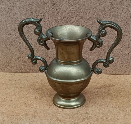 Copa metal. 12x13x6