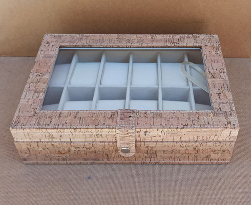 Caja 12 relojes corcho. Ref 22668,5x30x20