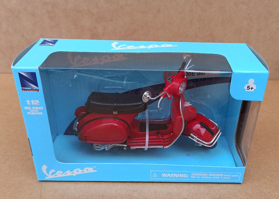 Vespa 1978. Ref 40060. Escala 1:12