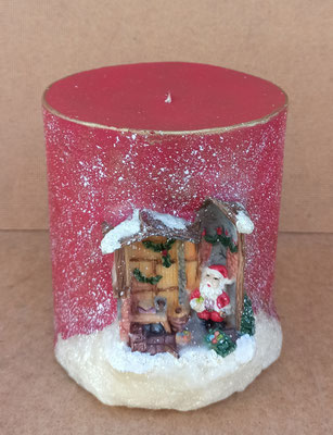 Velón artesanal con Santa Claus en relieve. 15x12