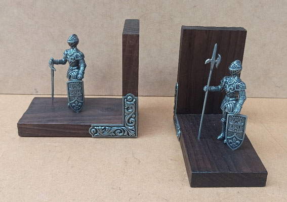 Sujetalibros madera metal. Ref 1373