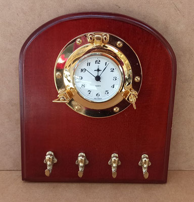 Reloj con perchero madera/latón. Ref VC106. 24x21