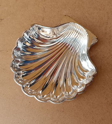 Concha metal. Ref 21240. 11x10x1