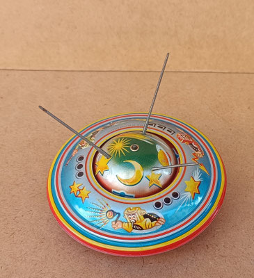 Ovni Apollo (Alemania oriental). Ref NR562. 8x10