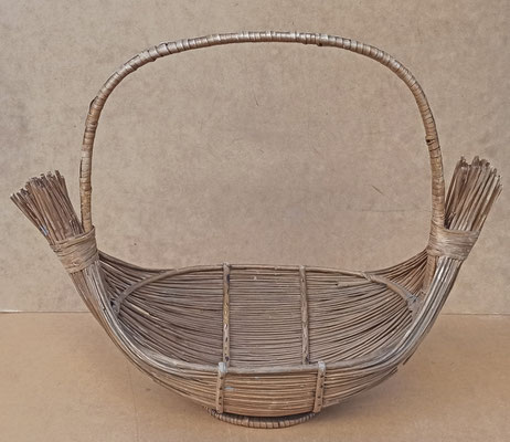 Cesta con asa. 56x24x46
