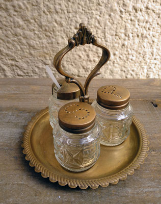 Salero pimentero chapa y cristal. Ref 209. 13x13