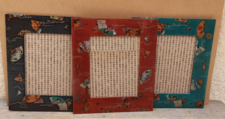 Portafotos polipiel motivos orientales. Ref 9224.  37x32. Interior 24x19