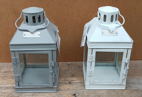 Faroles de vela. Ref 159 gris y 157 blanco. 25x11