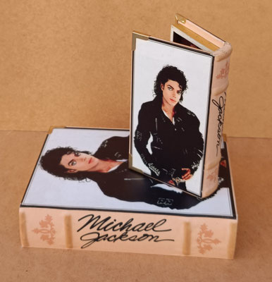 Caja libro Michael Jackson. Ref 937184. Grande 26x18x6. Pequeño 19x11x4