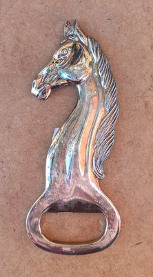 Abrebotellas metal caballo. Ref 5202/033. 13x5