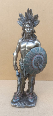 Figura jefe indio resina. Ref 300693. 32x10x9