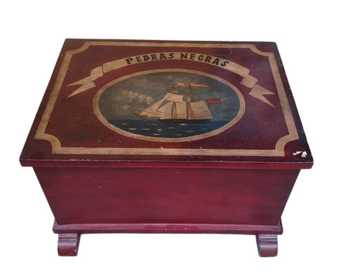 Baúl madera. Ref Ouro 827. 27x49x40