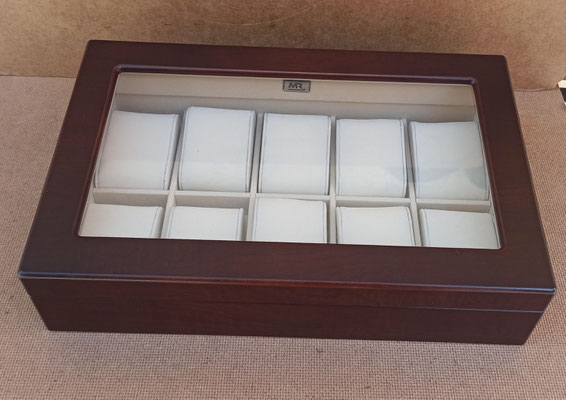 Caja 10 relojes madera. Ref 415009325. 30x19x8