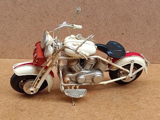 Moto metal. Ref 22790. 18x7,5x11