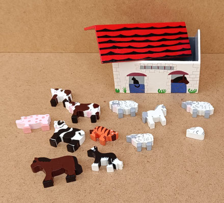 Granja animales madera. 17x10x12