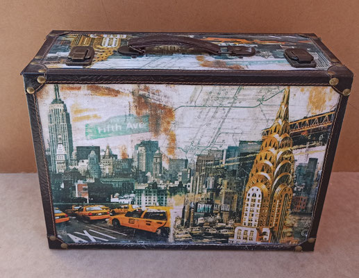 Maleta NY. Ref 0003FU. 41x30x16