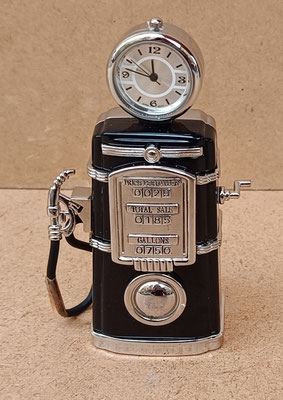 Reloj surtidor gasolina. 10x5x2,5