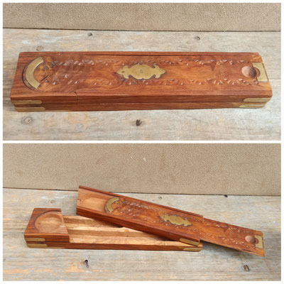 Plumier madera con incrustaciones latón. 25x5,5x3