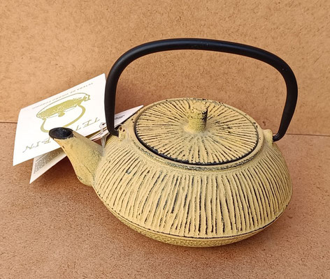 Tetera hierro fundido. Ref 29547. 0,35L