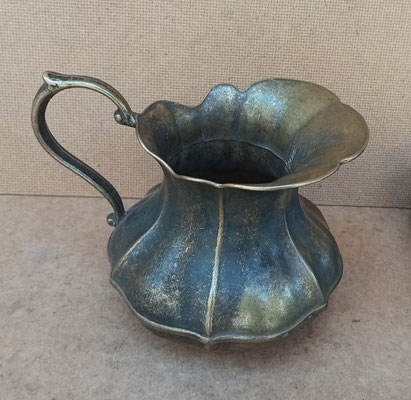 Jarra bronce.  Ref  AN-LA 0372. 12x14