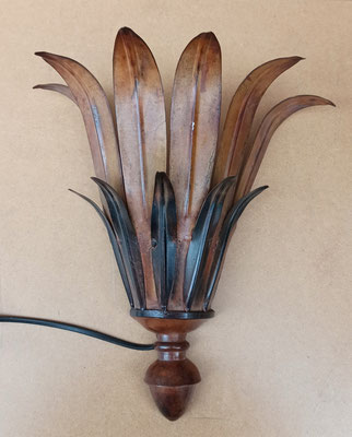 Aplique pared bronce. Ref 4148. 49x30x14