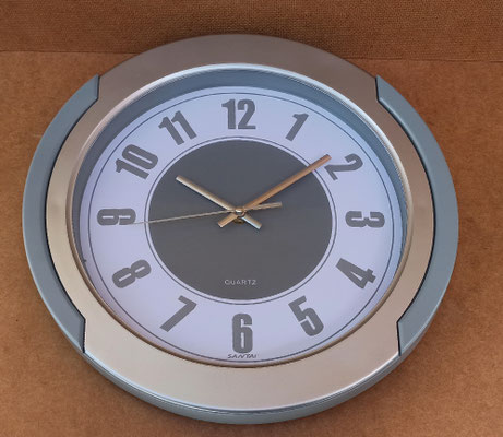 Reloj pared plástico. Ref 7221. 33x3