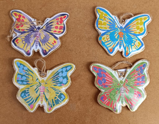Mariposas colgar metal. Ref 30365. 11x12,50