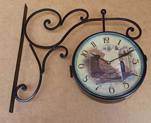 Reloj estación 2 caras. Ref 748501. 40x42. Diámetro de esfera 23 centímetros
