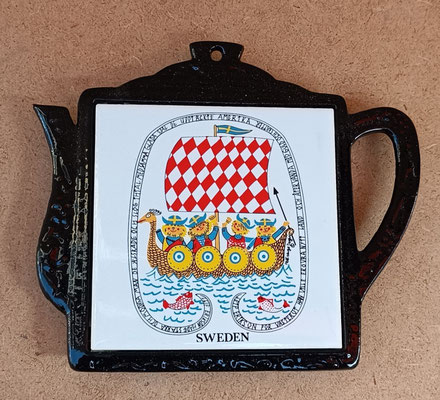 Tabla Sweden. 17,5x15x2