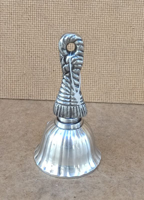 Campana de mano. Ref 26574. 9,5x5