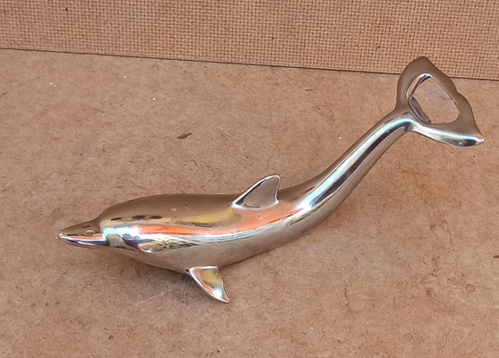 Abrebotellas metal delfín. 17x6x6