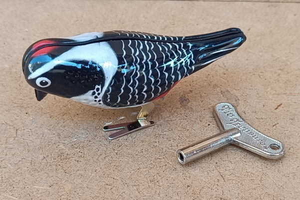 Pájaro picoteador. Ref 1714. 5x9x3