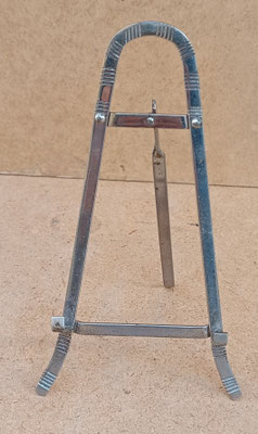 Atril mesa metal. 15x8x7